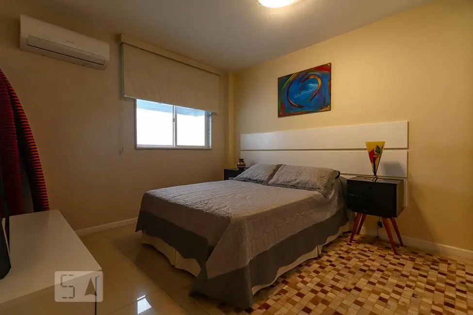Apartamento com 3 quartos à venda, 300m2 em Rio De Janeiro - RJ - imagem 8 Foto 8 de Apartamento com 3 quartos à venda, 300m2 em Rio De Janeiro - RJ