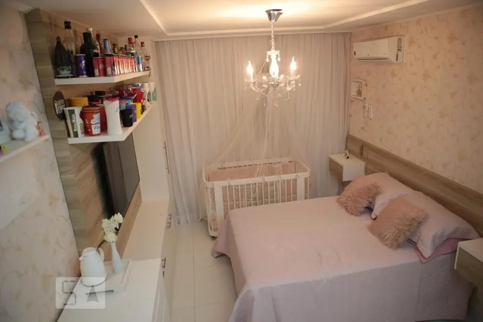 Foto 9 de Casa com 4 quartos à venda, 243m2 em Rio De Janeiro - RJ