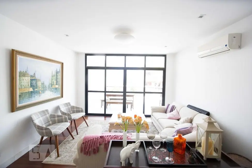 Apartamento com 4 quartos à venda, 270m2 em Rio De Janeiro - RJ - imagem 2 Foto 2 de Apartamento com 4 quartos à venda, 270m2 em Rio De Janeiro - RJ