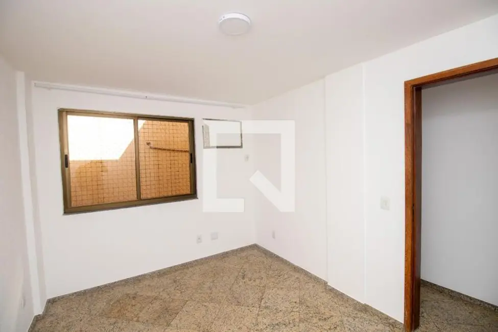 Apartamento com 3 quartos à venda, 180m2 em Rio De Janeiro - RJ - imagem 9 Foto 9 de Apartamento com 3 quartos à venda, 180m2 em Rio De Janeiro - RJ