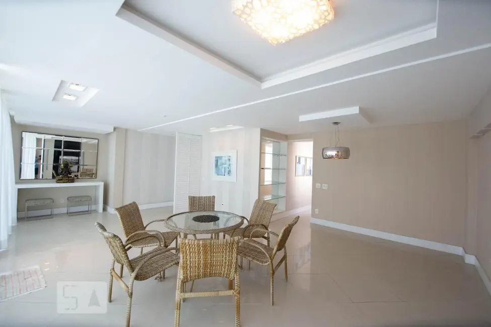 Foto 2 de Apartamento com 3 quartos à venda, 360m2 em Rio De Janeiro - RJ