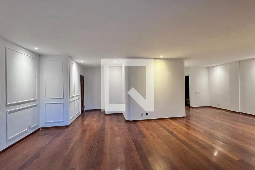 Apartamento com 3 quartos à venda, 200m2 em Rio De Janeiro - RJ - imagem 8 Foto 8 de Apartamento com 3 quartos à venda, 200m2 em Rio De Janeiro - RJ