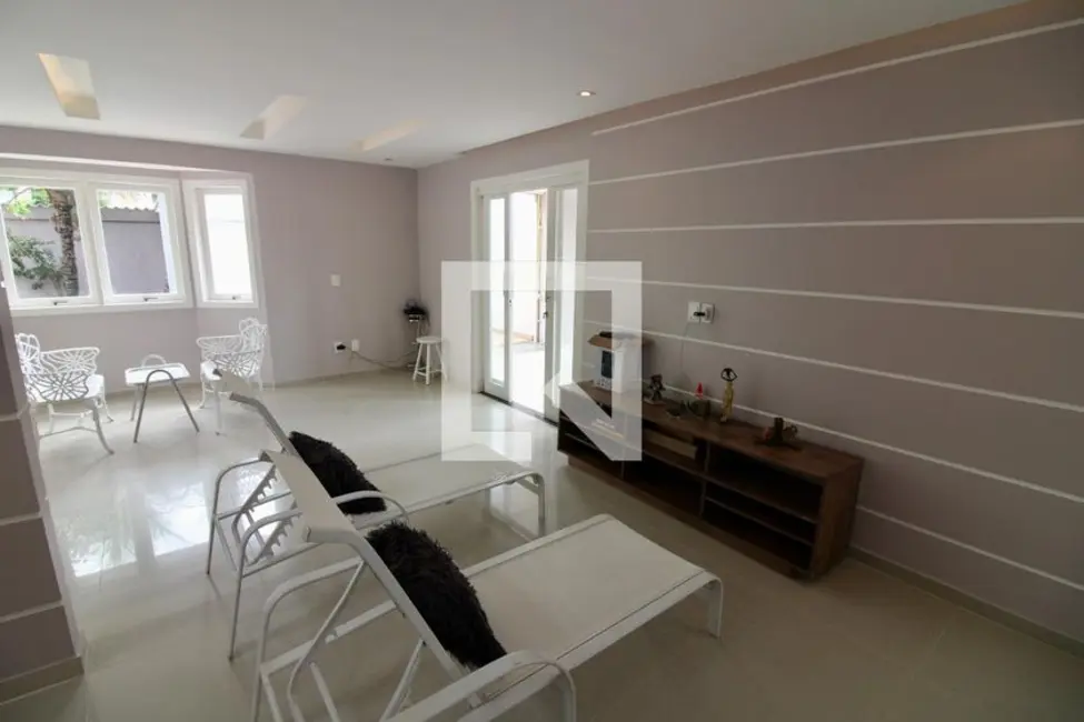 Casa com 3 quartos à venda, 240m2 em Rio De Janeiro - RJ - imagem 7 Foto 7 de Casa com 3 quartos à venda, 240m2 em Rio De Janeiro - RJ