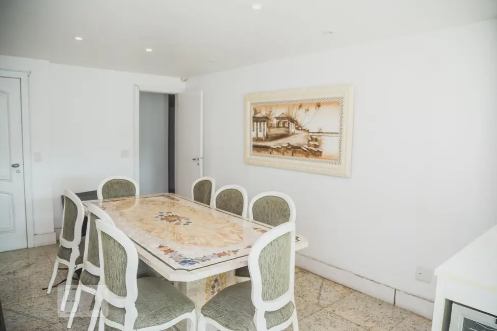 Foto 3 de Apartamento com 5 quartos à venda, 600m2 em Rio De Janeiro - RJ