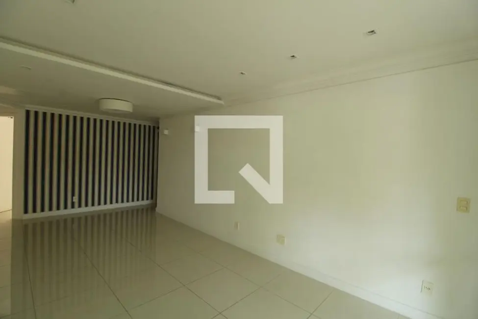 Apartamento com 3 quartos à venda, 123m2 em Rio De Janeiro - RJ - imagem 3 Foto 3 de Apartamento com 3 quartos à venda, 123m2 em Rio De Janeiro - RJ