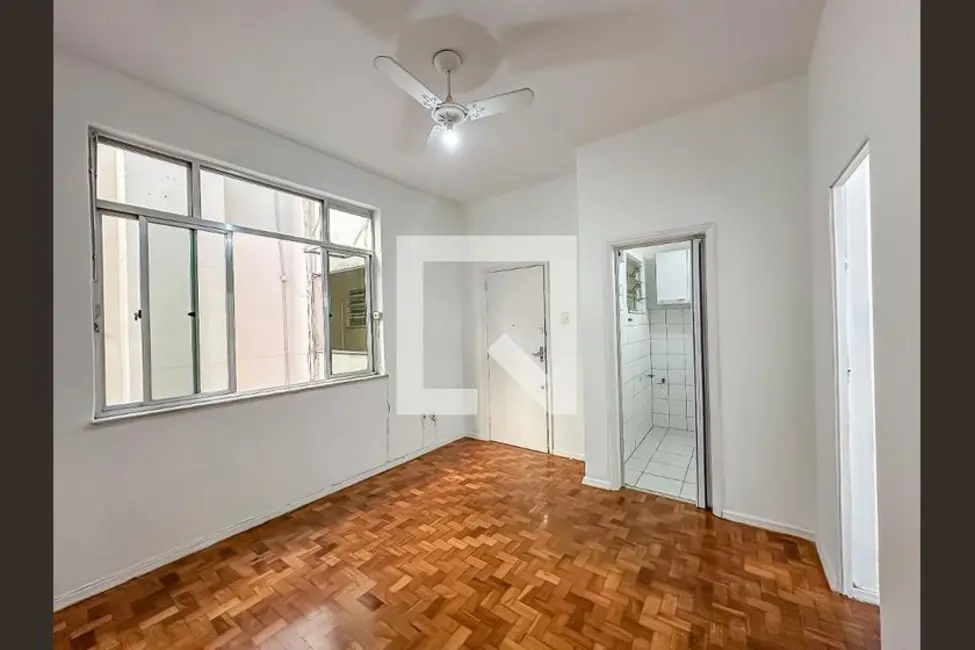 Apartamento com 1 quarto à venda, 35m2 em Urca, Rio De Janeiro - RJ - imagem 2 Foto 2 de Apartamento com 1 quarto à venda, 35m2 em Urca, Rio De Janeiro - RJ