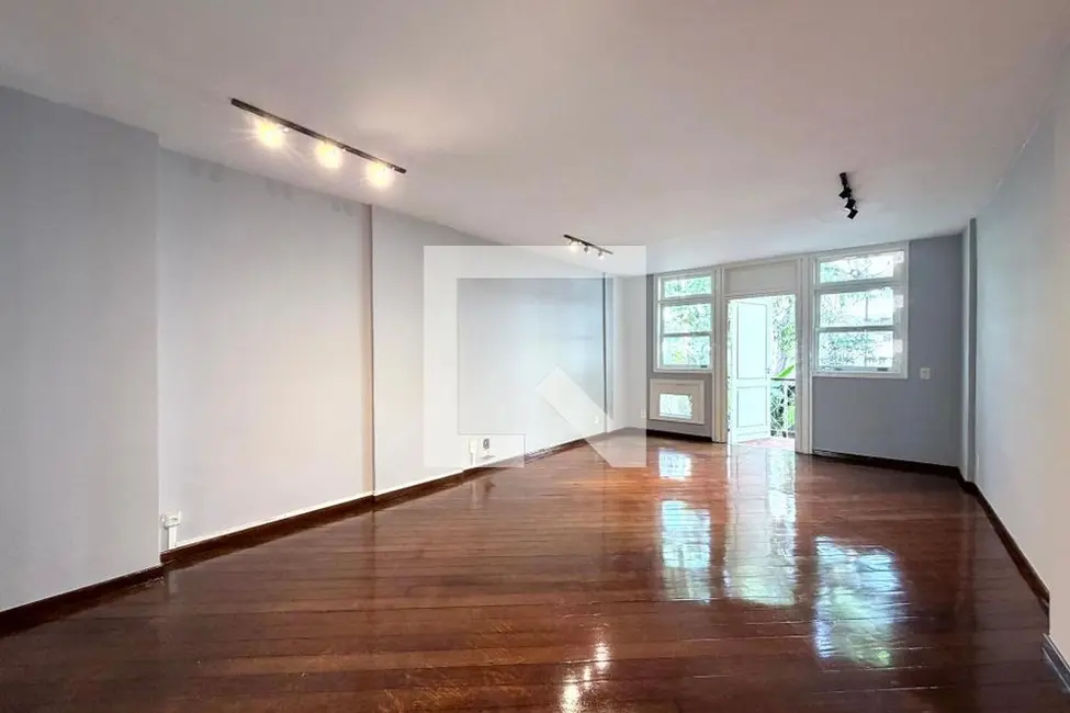 Foto 2 de Casa de Condomínio com 3 quartos à venda, 220m2 em Rio De Janeiro - RJ