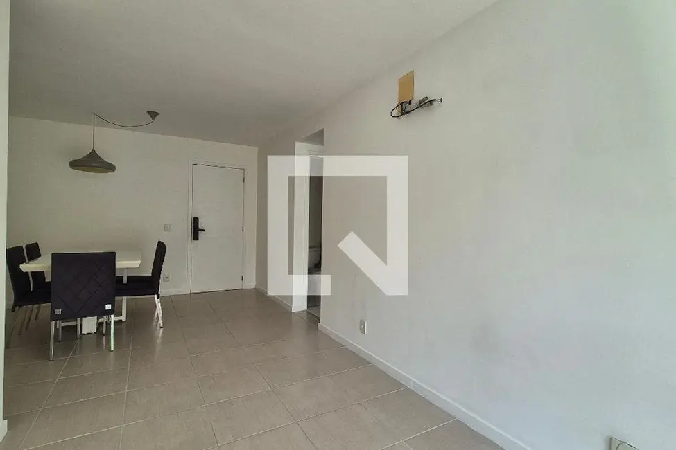 Apartamento com 2 quartos à venda, 70m2 em Rio De Janeiro - RJ - imagem 3 Foto 3 de Apartamento com 2 quartos à venda, 70m2 em Rio De Janeiro - RJ