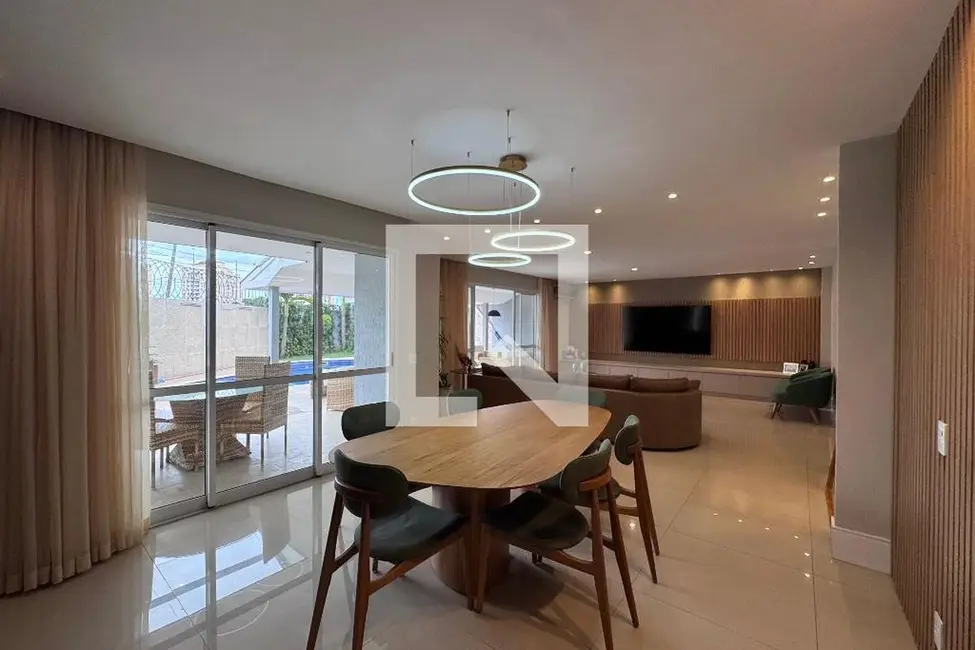 Foto 1 de Casa com 5 quartos à venda, 300m2 em Rio De Janeiro - RJ