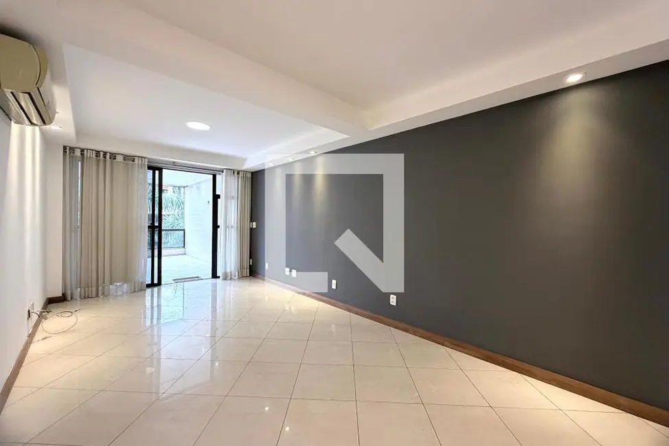 Foto 2 de Apartamento com 3 quartos à venda, 117m2 em Rio De Janeiro - RJ