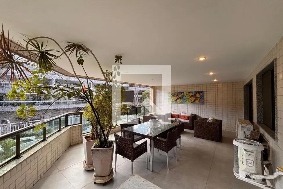 Apartamento com 3 quartos à venda, 120m2 em Rio De Janeiro - RJ - imagem 8 Foto 8 de Apartamento com 3 quartos à venda, 120m2 em Rio De Janeiro - RJ