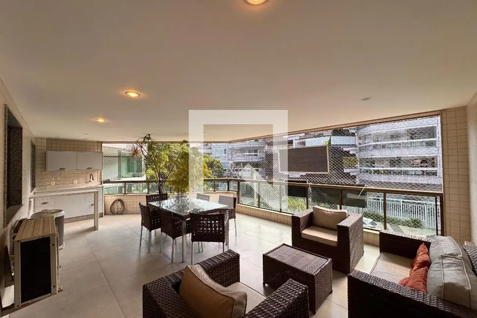 Apartamento com 3 quartos à venda, 120m2 em Rio De Janeiro - RJ - imagem 6 Foto 6 de Apartamento com 3 quartos à venda, 120m2 em Rio De Janeiro - RJ
