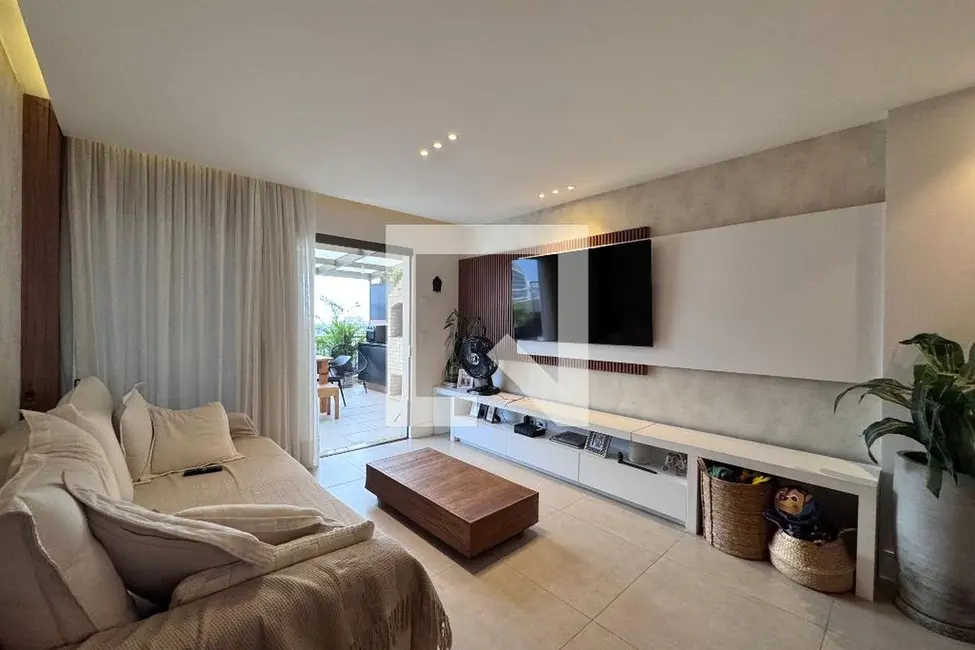 Apartamento com 3 quartos à venda, 150m2 em Rio De Janeiro - RJ - imagem 4 Foto 4 de Apartamento com 3 quartos à venda, 150m2 em Rio De Janeiro - RJ