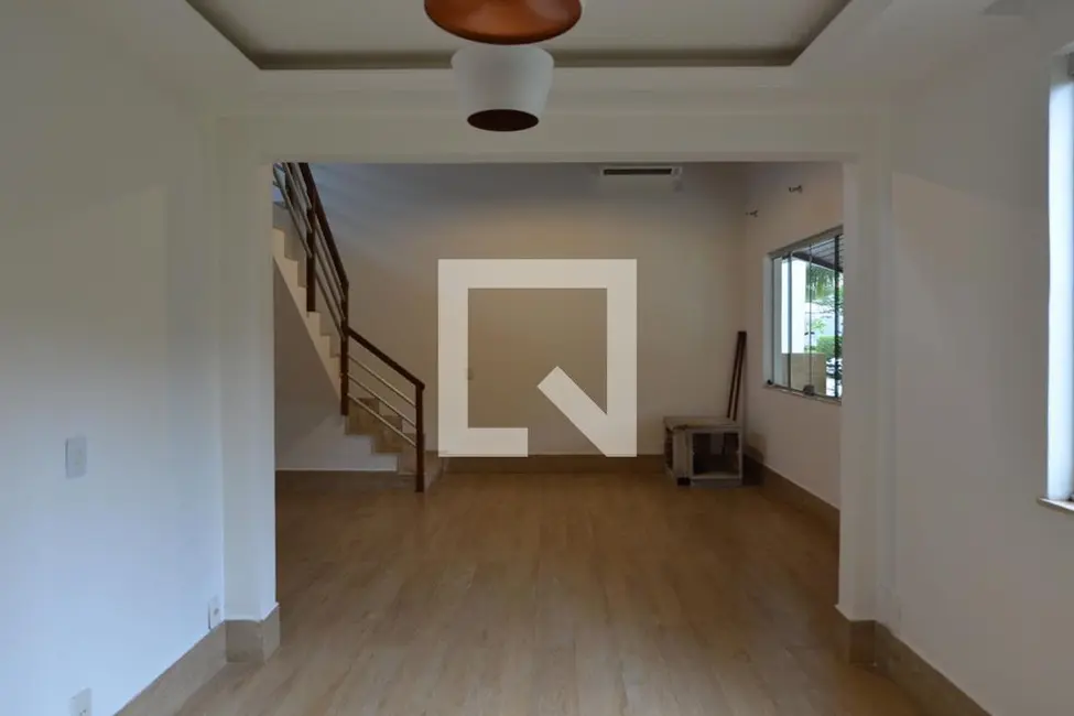 Foto 5 de Casa com 4 quartos à venda, 250m2 em Rio De Janeiro - RJ