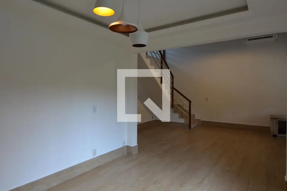 Foto 4 de Casa com 4 quartos à venda, 250m2 em Rio De Janeiro - RJ
