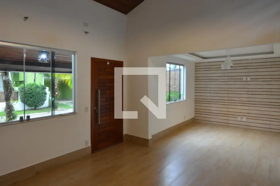 Foto 2 de Casa com 4 quartos à venda, 250m2 em Rio De Janeiro - RJ