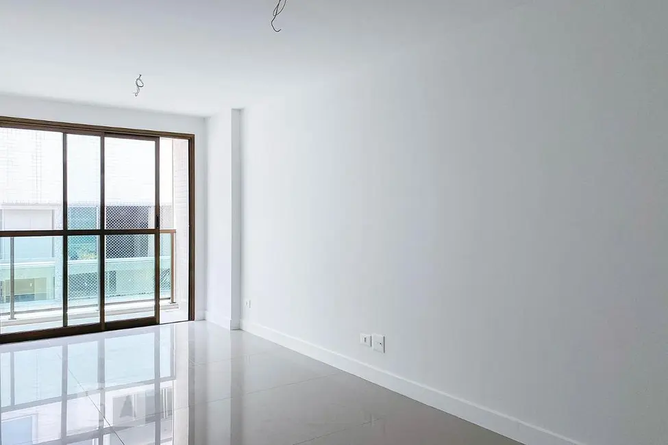 Apartamento com 2 quartos à venda, 117m2 em Rio De Janeiro - RJ - imagem 3 Foto 3 de Apartamento com 2 quartos à venda, 117m2 em Rio De Janeiro - RJ