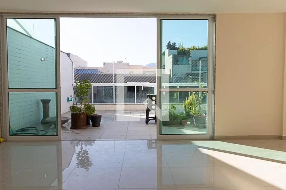Apartamento com 4 quartos à venda, 250m2 em Rio De Janeiro - RJ - imagem 1 Foto 1 de Apartamento com 4 quartos à venda, 250m2 em Rio De Janeiro - RJ
