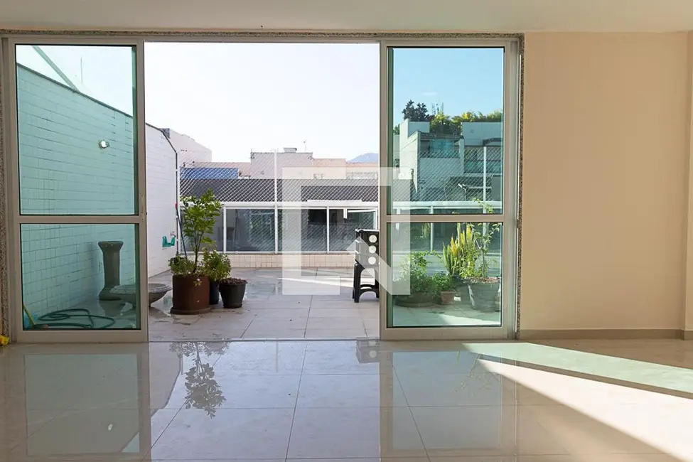Apartamento com 4 quartos à venda, 250m2 em Rio De Janeiro - RJ - imagem 2 Foto 2 de Apartamento com 4 quartos à venda, 250m2 em Rio De Janeiro - RJ