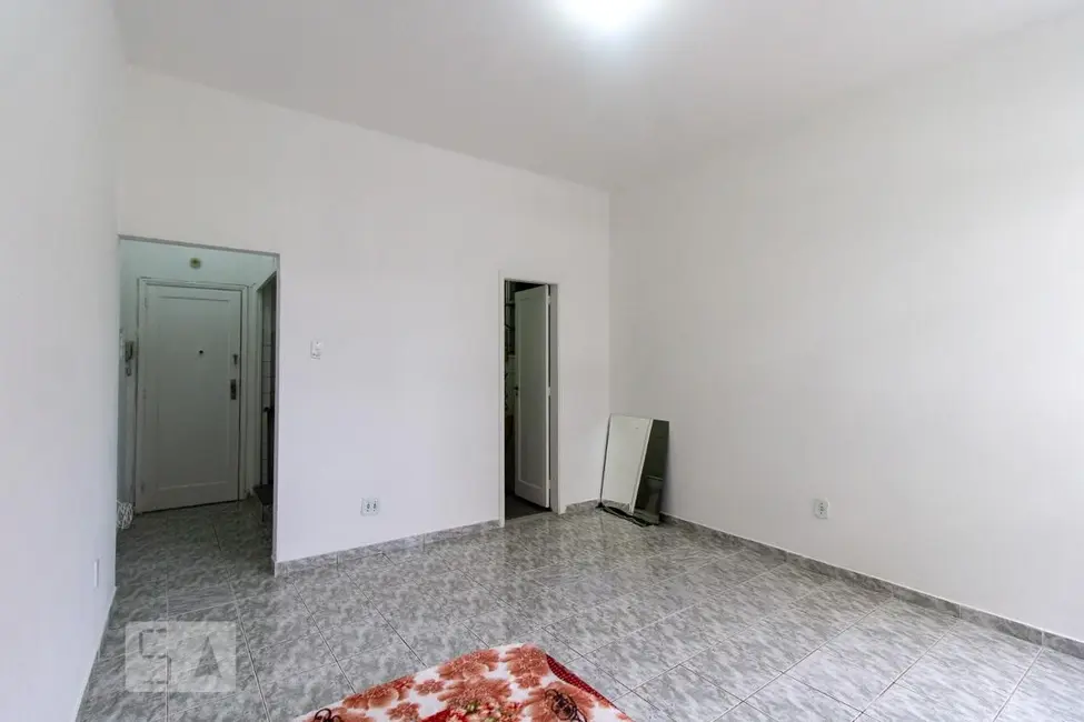 Kitnet com 1 quarto à venda, 35m2 em Botafogo, Rio De Janeiro - RJ - imagem 4 Foto 4 de Kitnet com 1 quarto à venda, 35m2 em Botafogo, Rio De Janeiro - RJ