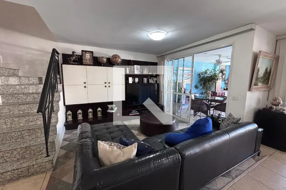 Foto 3 de Casa com 5 quartos à venda, 210m2 em Rio De Janeiro - RJ