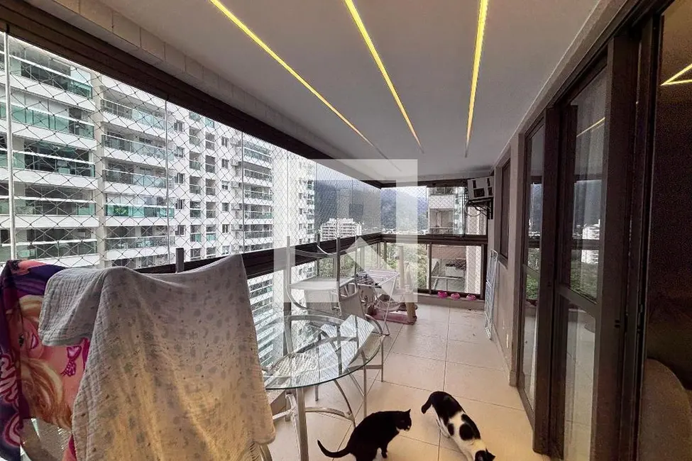 Apartamento com 3 quartos à venda, 83m2 em Rio De Janeiro - RJ - imagem 9 Foto 9 de Apartamento com 3 quartos à venda, 83m2 em Rio De Janeiro - RJ