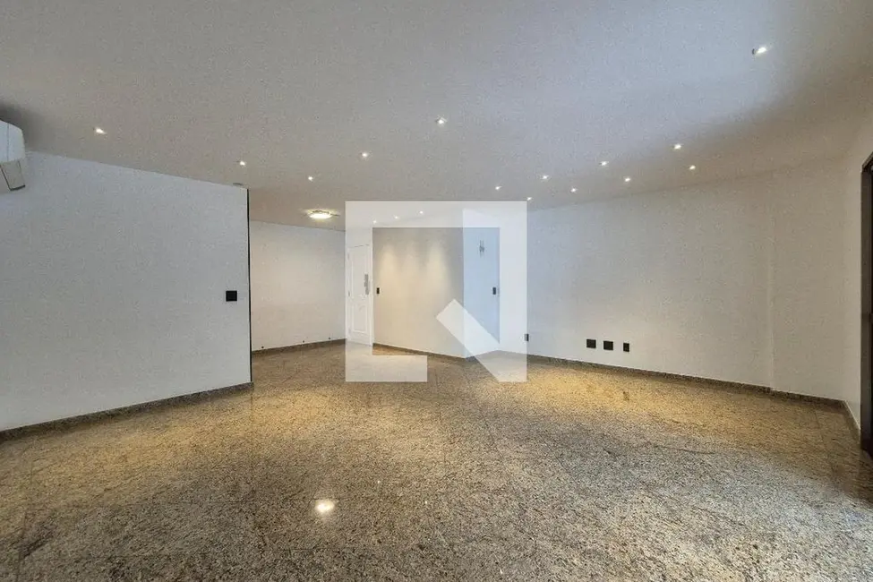 Apartamento com 3 quartos à venda, 182m2 em Rio De Janeiro - RJ - imagem 3 Foto 3 de Apartamento com 3 quartos à venda, 182m2 em Rio De Janeiro - RJ