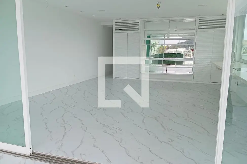 Apartamento com 2 quartos à venda, 208m2 em Barra da Tijuca, Rio De Janeiro - RJ - imagem 5 Foto 5 de Apartamento com 2 quartos à venda, 208m2 em Barra da Tijuca, Rio De Janeiro - RJ