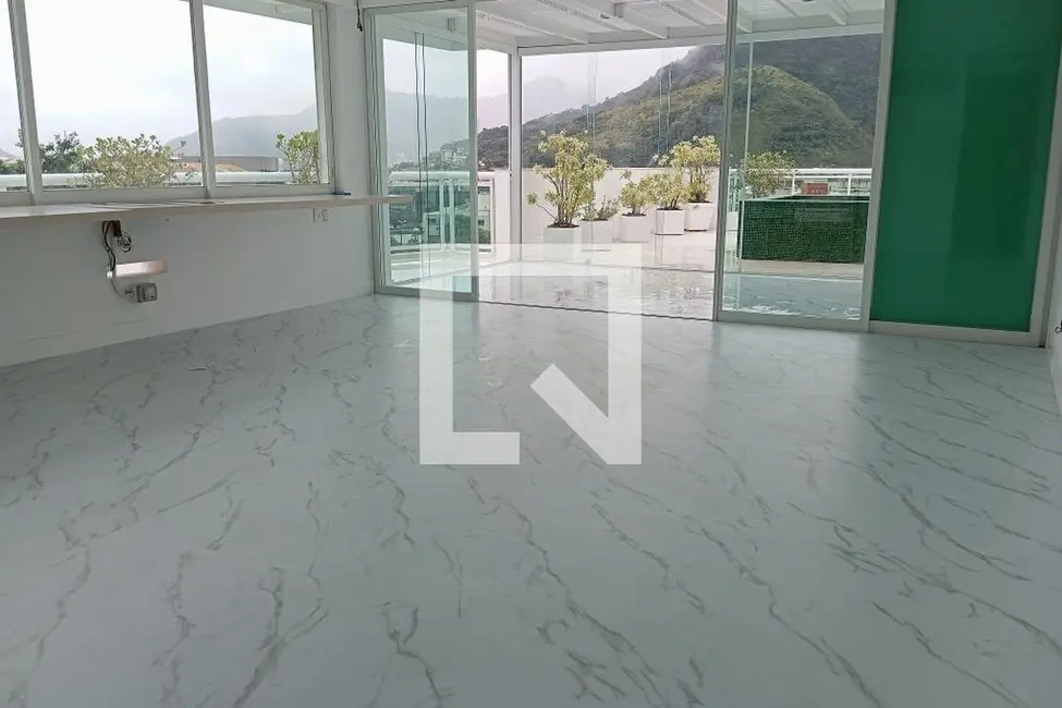 Apartamento com 2 quartos à venda, 208m2 em Barra da Tijuca, Rio De Janeiro - RJ - imagem 2 Foto 2 de Apartamento com 2 quartos à venda, 208m2 em Barra da Tijuca, Rio De Janeiro - RJ