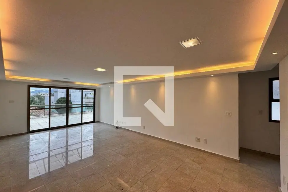 Foto 1 de Apartamento com 3 quartos à venda, 330m2 em Rio De Janeiro - RJ
