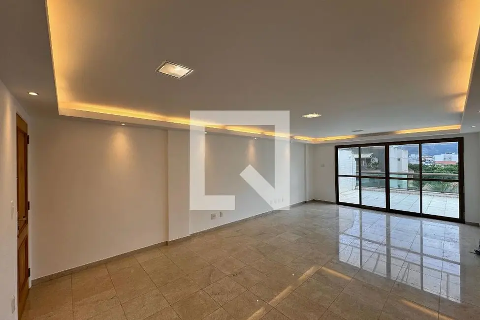 Foto 2 de Apartamento com 3 quartos à venda, 330m2 em Rio De Janeiro - RJ