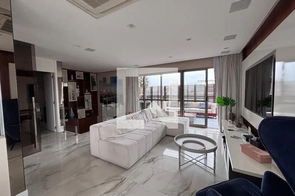 Apartamento com 3 quartos à venda, 220m2 em Rio De Janeiro - RJ - imagem 6 Foto 6 de Apartamento com 3 quartos à venda, 220m2 em Rio De Janeiro - RJ