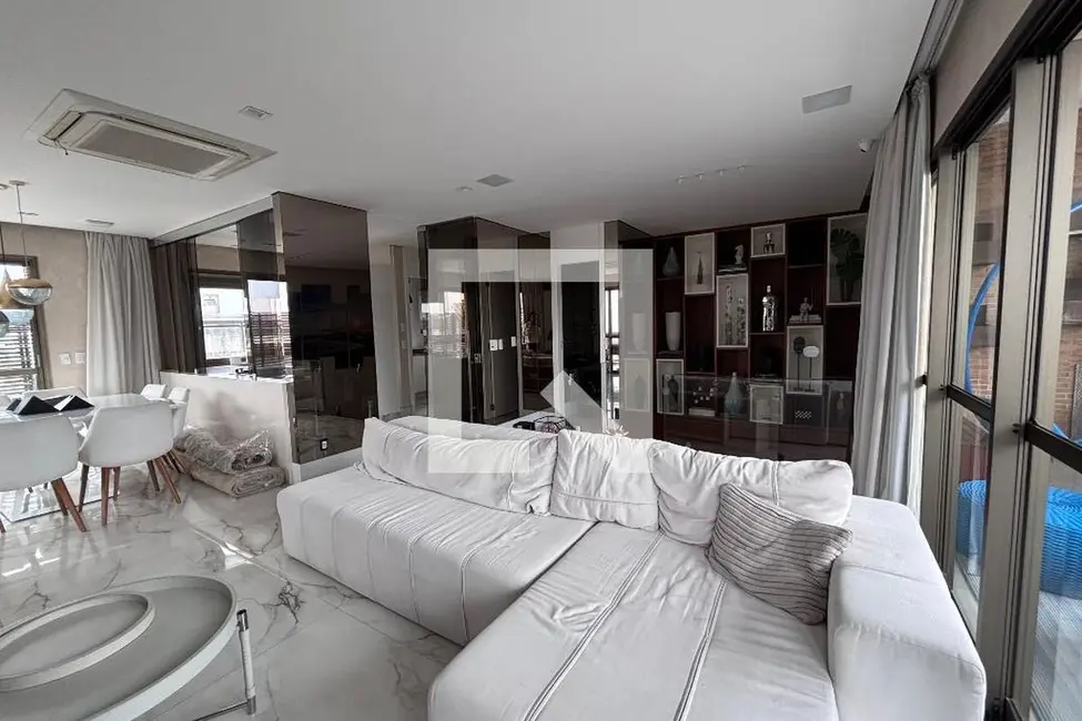 Apartamento com 3 quartos à venda, 220m2 em Rio De Janeiro - RJ - imagem 4 Foto 4 de Apartamento com 3 quartos à venda, 220m2 em Rio De Janeiro - RJ