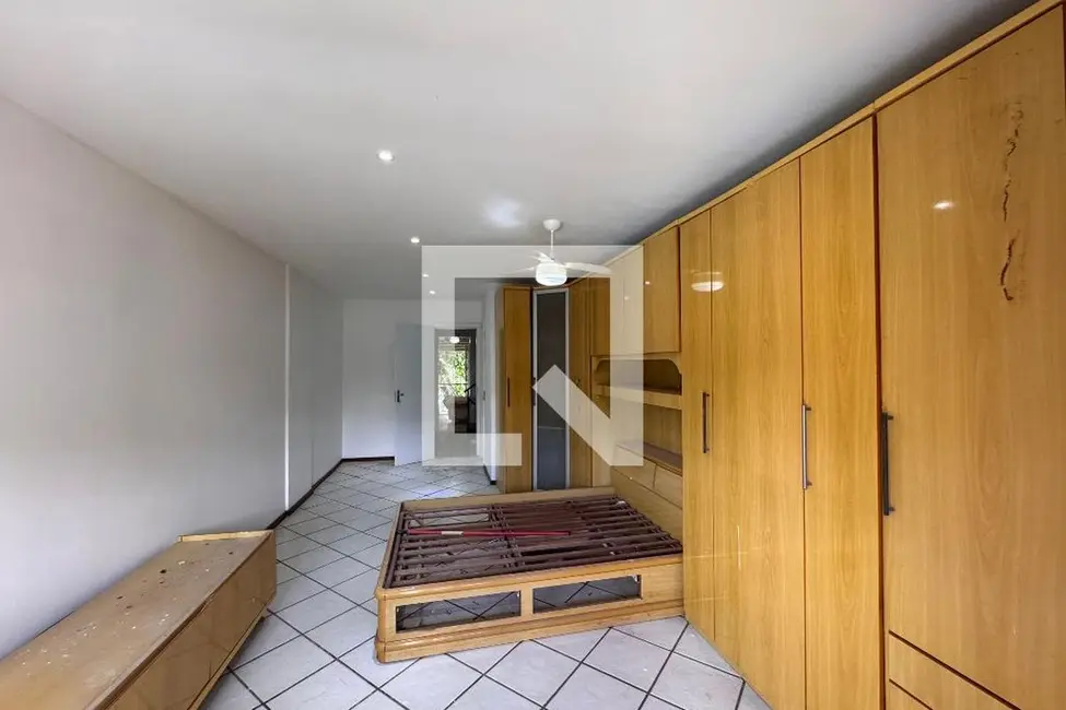 Casa de Condomínio com 3 quartos à venda, 220m2 em Rio De Janeiro - RJ - imagem 8 Foto 8 de Casa de Condomínio com 3 quartos à venda, 220m2 em Rio De Janeiro - RJ
