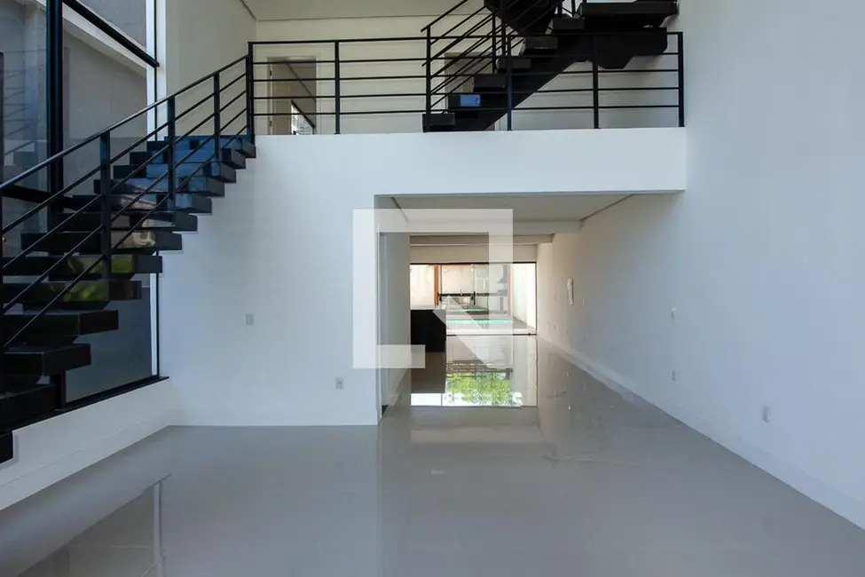 Foto 4 de Casa com 3 quartos à venda, 300m2 em Rio De Janeiro - RJ