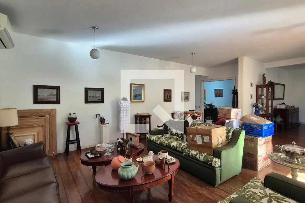 Foto 2 de Casa com 4 quartos à venda, 550m2 em Rio De Janeiro - RJ