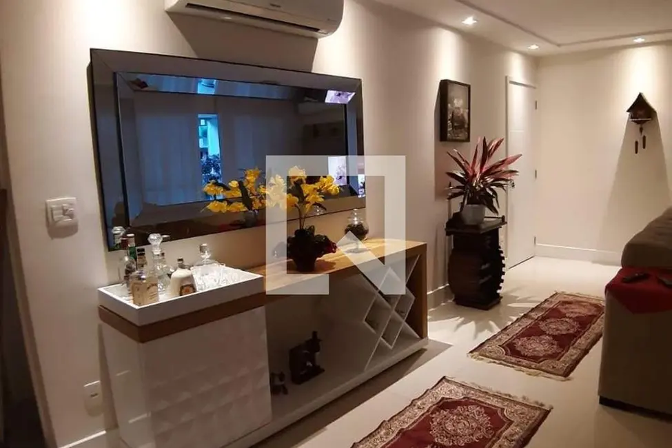 Apartamento com 4 quartos à venda, 177m2 em Rio De Janeiro - RJ - imagem 1 Foto 1 de Apartamento com 4 quartos à venda, 177m2 em Rio De Janeiro - RJ