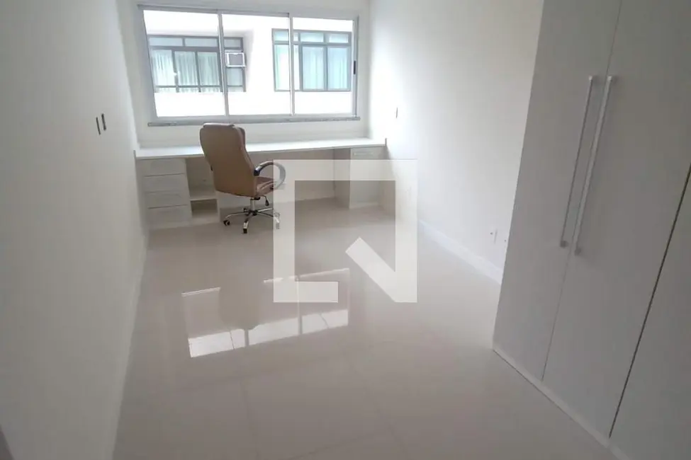 Apartamento com 4 quartos à venda, 177m2 em Rio De Janeiro - RJ - imagem 8 Foto 8 de Apartamento com 4 quartos à venda, 177m2 em Rio De Janeiro - RJ