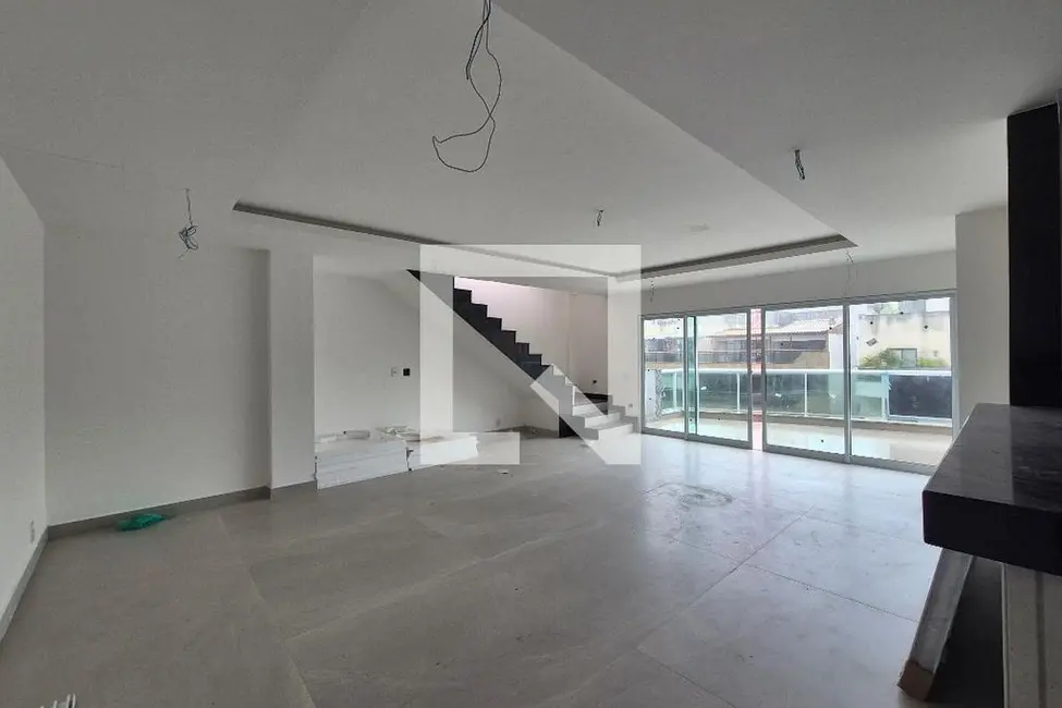 Foto 2 de Apartamento com 3 quartos à venda, 200m2 em Rio De Janeiro - RJ
