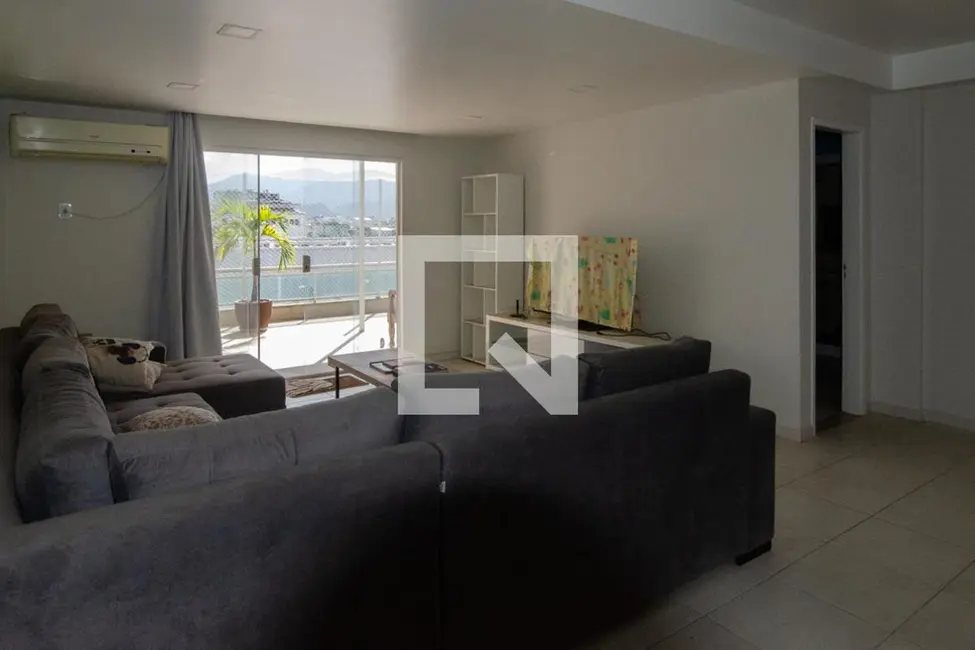 Apartamento com 3 quartos à venda, 169m2 em Rio De Janeiro - RJ - imagem 2 Foto 2 de Apartamento com 3 quartos à venda, 169m2 em Rio De Janeiro - RJ
