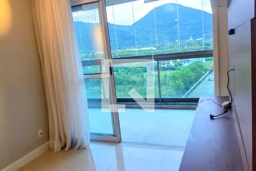 Apartamento com 3 quartos à venda, 134m2 em Rio De Janeiro - RJ - imagem 2 Foto 2 de Apartamento com 3 quartos à venda, 134m2 em Rio De Janeiro - RJ