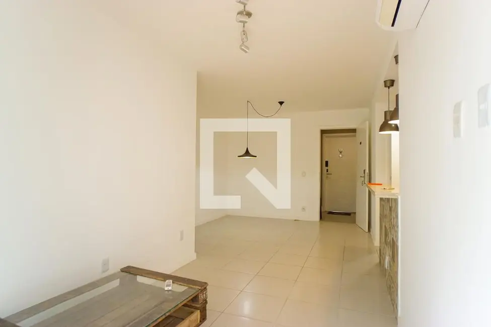 Foto 2 de Apartamento com 2 quartos à venda, 70m2 em Rio De Janeiro - RJ