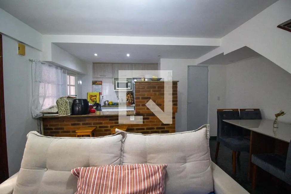 Casa com 2 quartos à venda, 55m2 em Rio De Janeiro - RJ - imagem 2 Foto 2 de Casa com 2 quartos à venda, 55m2 em Rio De Janeiro - RJ