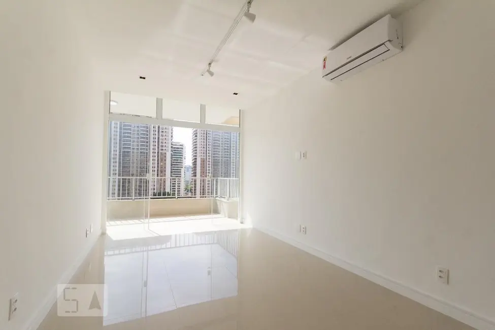 Foto 2 de Apartamento com 1 quarto à venda, 70m2 em Barra da Tijuca, Rio De Janeiro - RJ