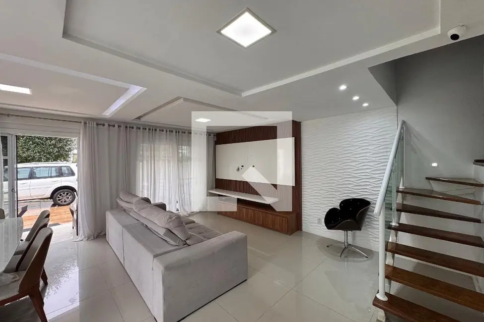 Foto 2 de Casa com 4 quartos à venda, 260m2 em Rio De Janeiro - RJ