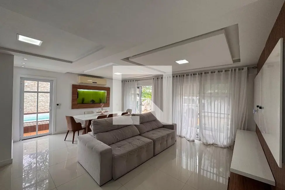 Foto 3 de Casa com 4 quartos à venda, 260m2 em Rio De Janeiro - RJ