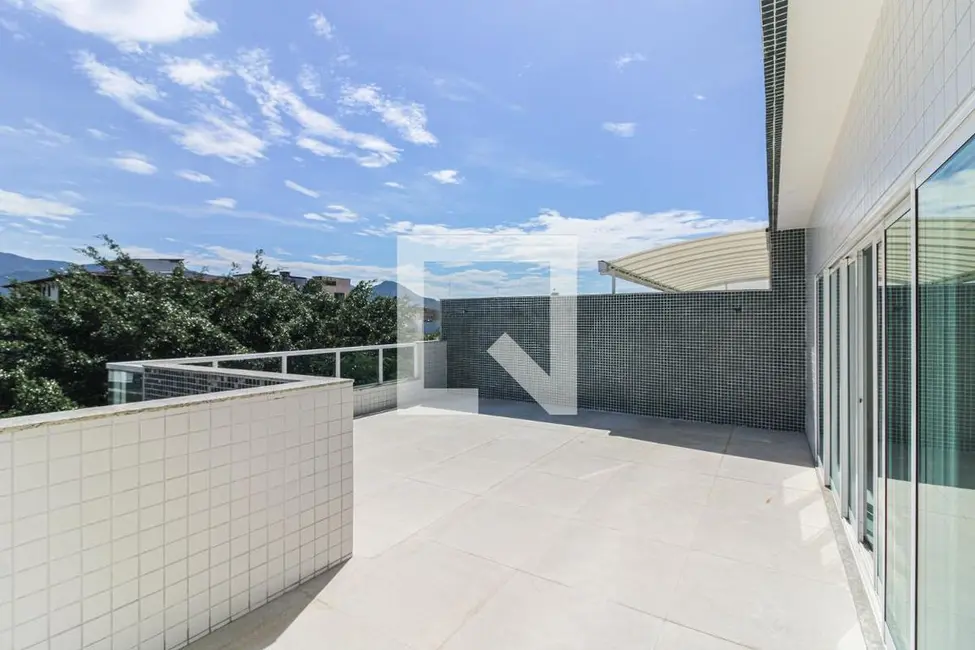 Apartamento com 4 quartos à venda, 350m2 em Rio De Janeiro - RJ - imagem 8 Foto 8 de Apartamento com 4 quartos à venda, 350m2 em Rio De Janeiro - RJ