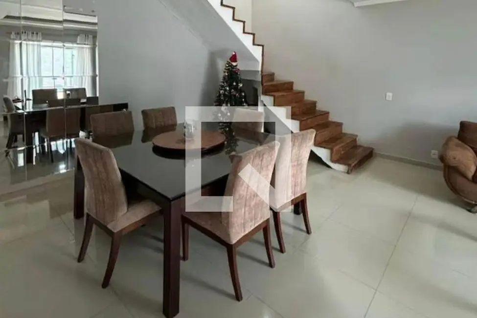 Kitnet com 4 quartos à venda, 128m2 em Rio De Janeiro - RJ - imagem 4 Foto 4 de Kitnet com 4 quartos à venda, 128m2 em Rio De Janeiro - RJ
