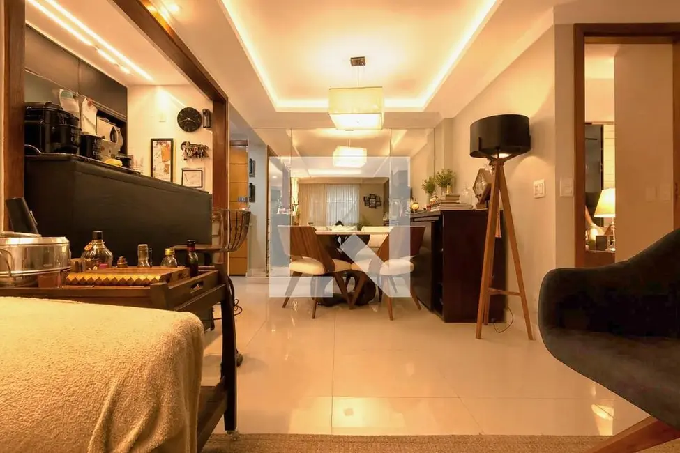 Apartamento com 3 quartos à venda, 190m2 em Rio De Janeiro - RJ - imagem 4 Foto 4 de Apartamento com 3 quartos à venda, 190m2 em Rio De Janeiro - RJ