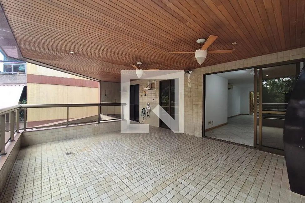 Apartamento com 3 quartos à venda, 143m2 em Rio De Janeiro - RJ - imagem 7 Foto 7 de Apartamento com 3 quartos à venda, 143m2 em Rio De Janeiro - RJ